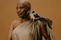 La chanteuse Angelique Kidjo en couverture du Elle Afrique Francophone magazine