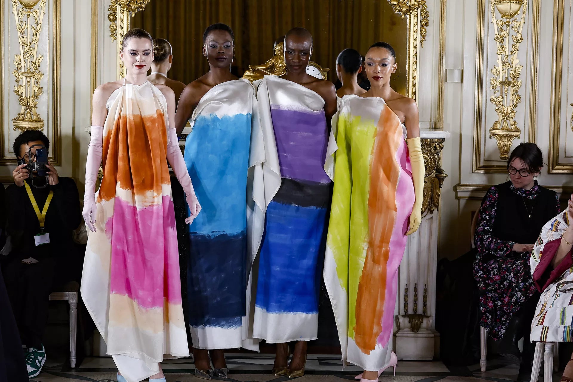 Imane Ayissi dévoile un vestiaire à la croisée des continents - GALA