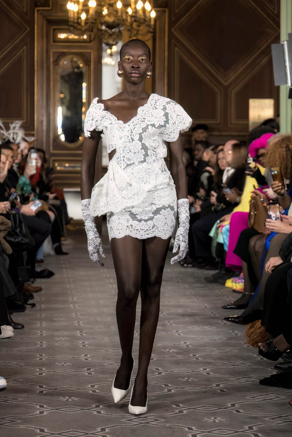 Look 16