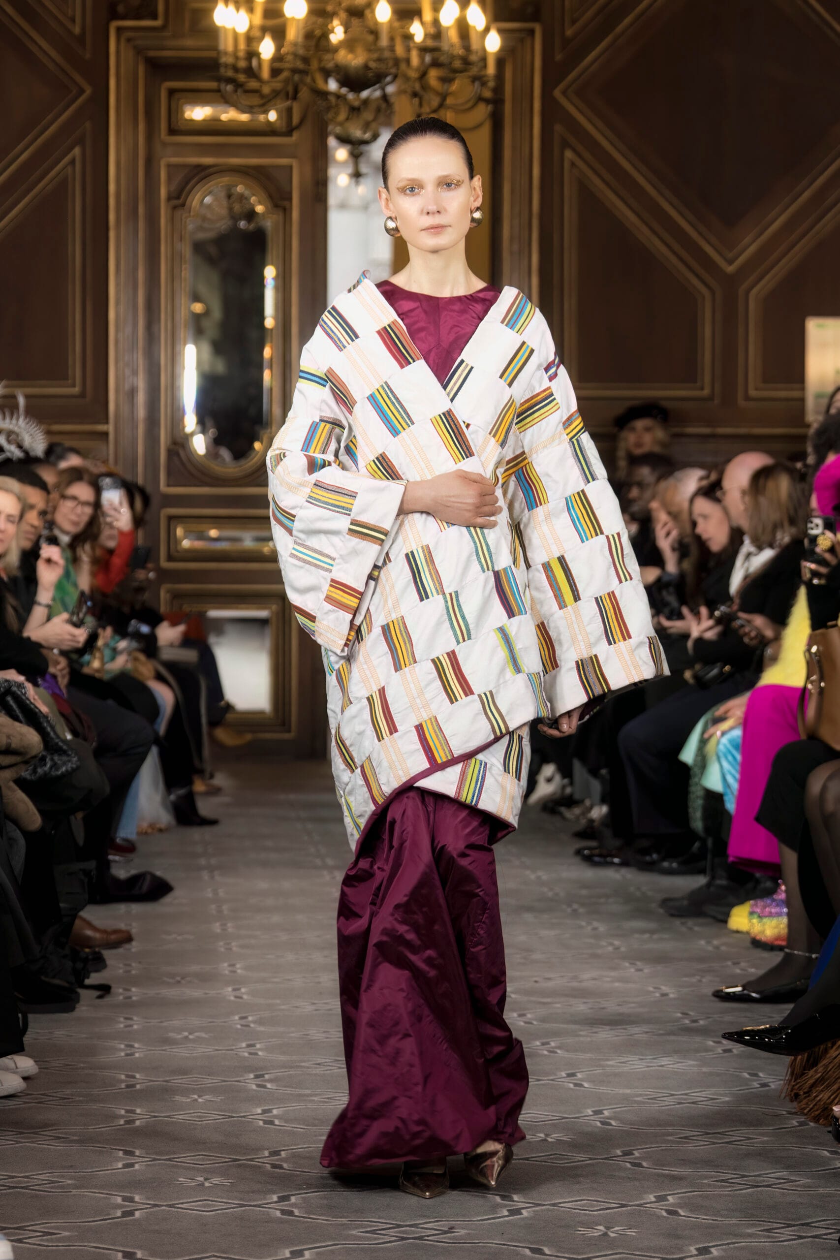 manteau en Kenté de coton tissé à la main au Ghana, robe longue en taffetas de soie