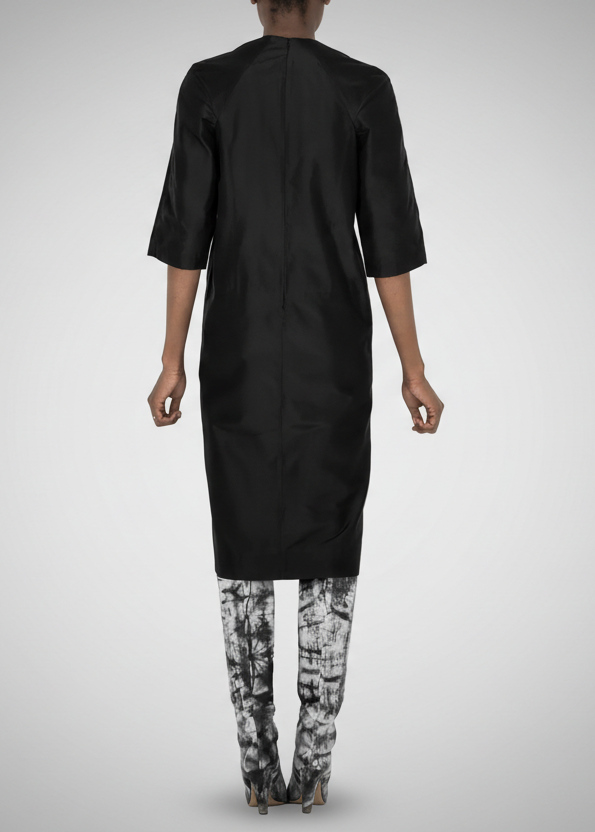 Straight dress in silk taffeta