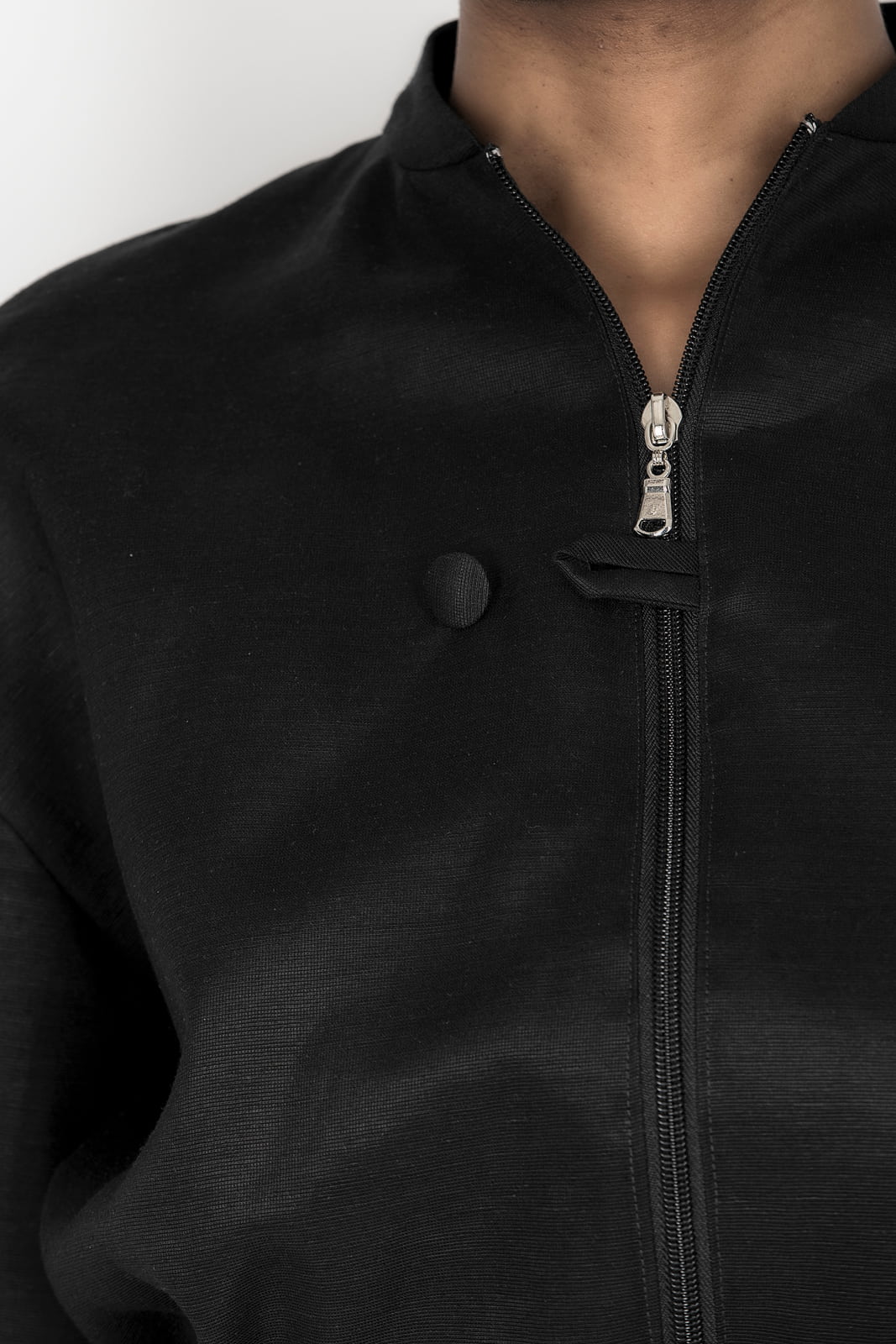 Blouson noir haute couture Imane Ayissi