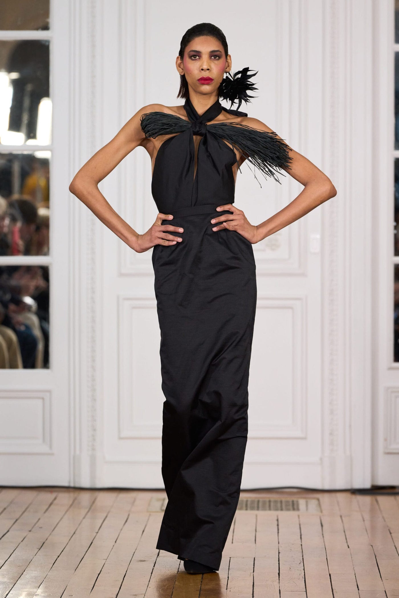 Sheath dress in silk taffeta and natural raffia from Madagascar