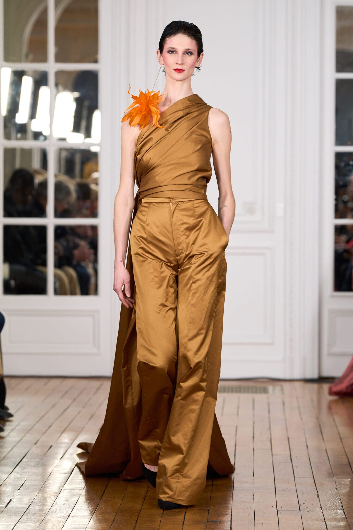Draped top and trousers set in silk and cotton satin