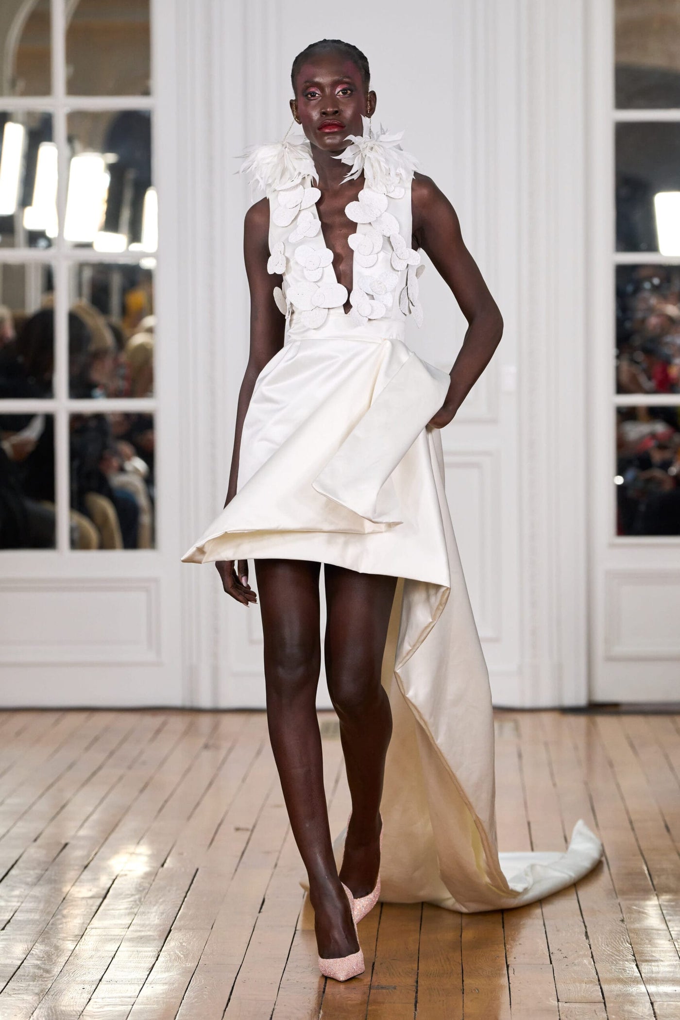 Short dress with long panels embroidered with flowers in Obom from Cameroon